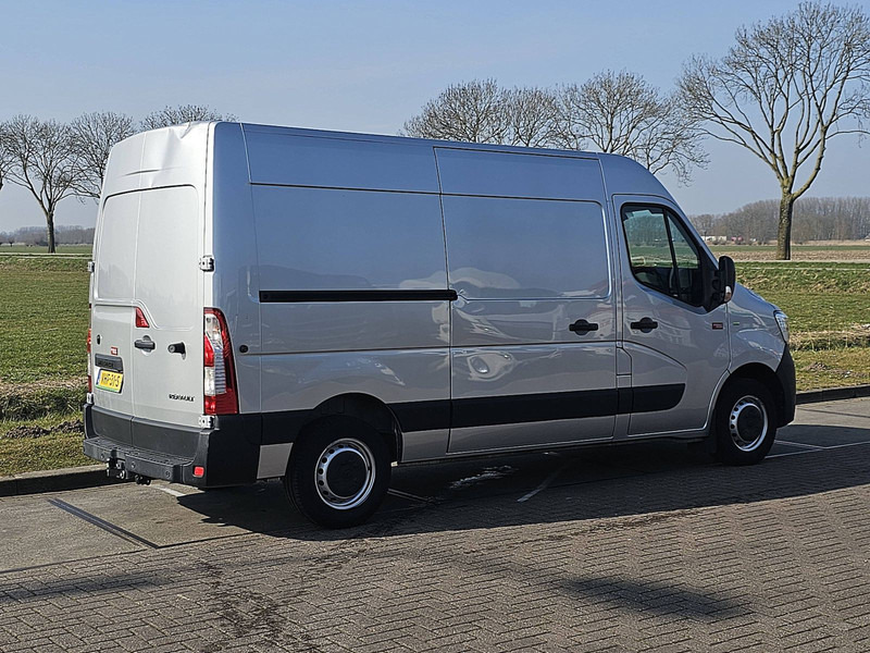 Renault Master 2.3 DCI 150 AUT. L2H2 - Furgón: foto 3 Renault Master 2.3 DCI 150 AUT. L2H2 - Furgón: foto 3