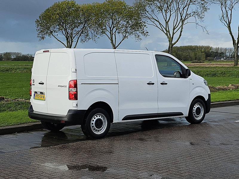 Toyota pro-ace 2.0 L2H1 Navi Euro6 NAP! - Furgoneta pequeña: foto 3 Toyota pro-ace 2.0 L2H1 Navi Euro6 NAP! - Furgoneta pequeña: foto 3