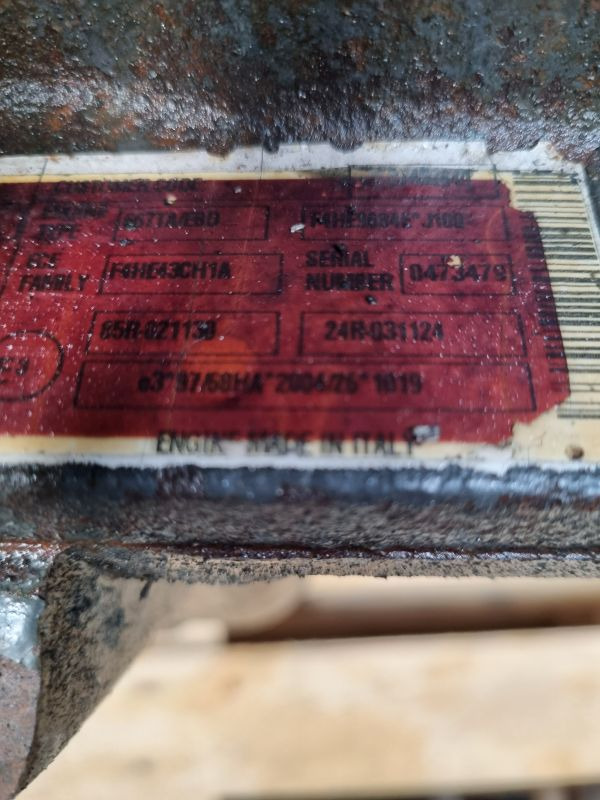 CNH FPT 667TA F4HE9684E Good used Engine (Agri) - Motor para Maquinaria agrícola: foto 2 CNH FPT 667TA F4HE9684E Good used Engine (Agri) - Motor para Maquinaria agrícola: foto 2