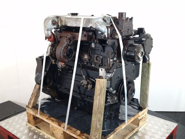 Perkins 1004.4T Engine (Plant) - Motor para Maquinaria de construcción: foto 4 Perkins 1004.4T Engine (Plant) - Motor para Maquinaria de construcción: foto 4