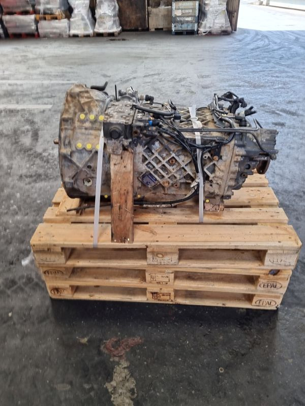 ZF 8S1620TD Gearbox - Caja de cambios: foto 4 ZF 8S1620TD Gearbox - Caja de cambios: foto 4