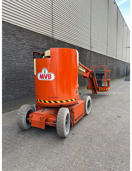 JLG E300AJP - Plataforma articulada: foto 3 JLG E300AJP - Plataforma articulada: foto 3