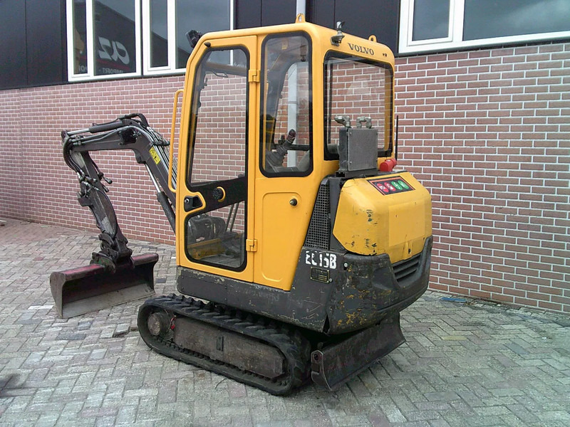 Volvo EC15B - Miniexcavadora: foto 2 Volvo EC15B - Miniexcavadora: foto 2