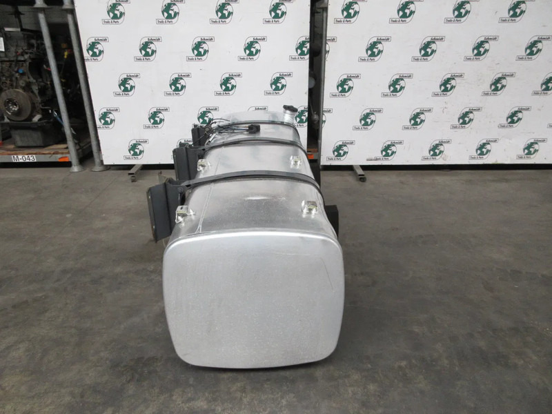 DAF 1944801 DIESEL TANK DAF XF CF MODEL 2021 845 LITER INHOUD - Depósito de combustible para Camión: foto 4 DAF 1944801 DIESEL TANK DAF XF CF MODEL 2021 845 LITER INHOUD - Depósito de combustible para Camión: foto 4
