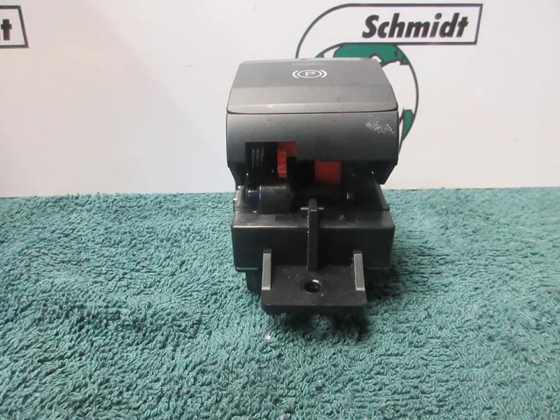 MAN 81.25503-0390 HAND REM MODULEN MAN 18.520 EURO 6 MODEL 2024 - Sistema eléctrico para Camión: foto 4 MAN 81.25503-0390 HAND REM MODULEN MAN 18.520 EURO 6 MODEL 2024 - Sistema eléctrico para Camión: foto 4