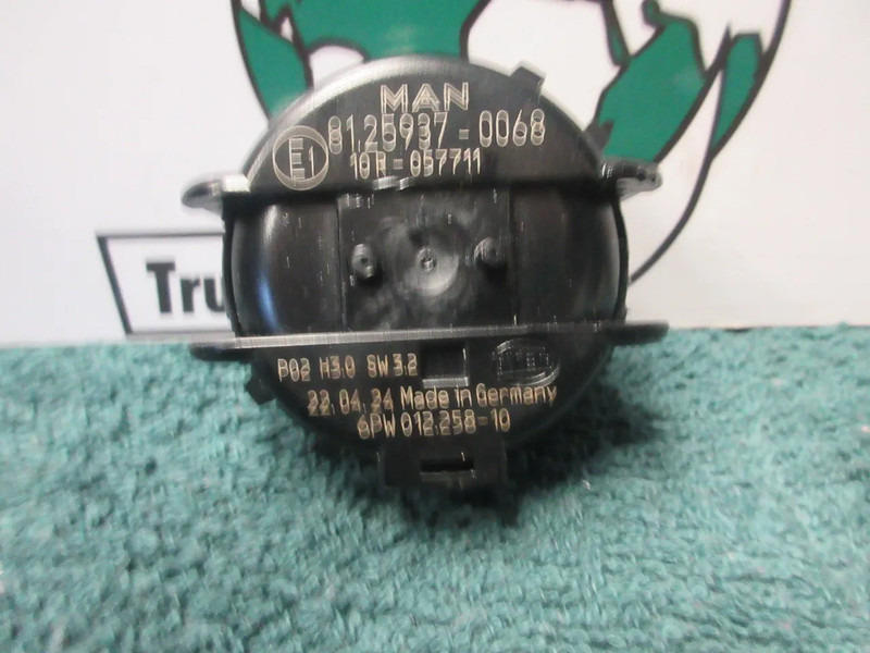 MAN 81.25937-0068 CAMERA SYSTEEM MAN 18.520 TGX - Sistema eléctrico para Camión: foto 4 MAN 81.25937-0068 CAMERA SYSTEEM MAN 18.520 TGX - Sistema eléctrico para Camión: foto 4