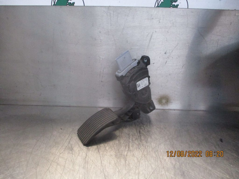 MAN 81.25970-6103 Gaspedaal - Pedal para Camión: foto 4 MAN 81.25970-6103 Gaspedaal - Pedal para Camión: foto 4
