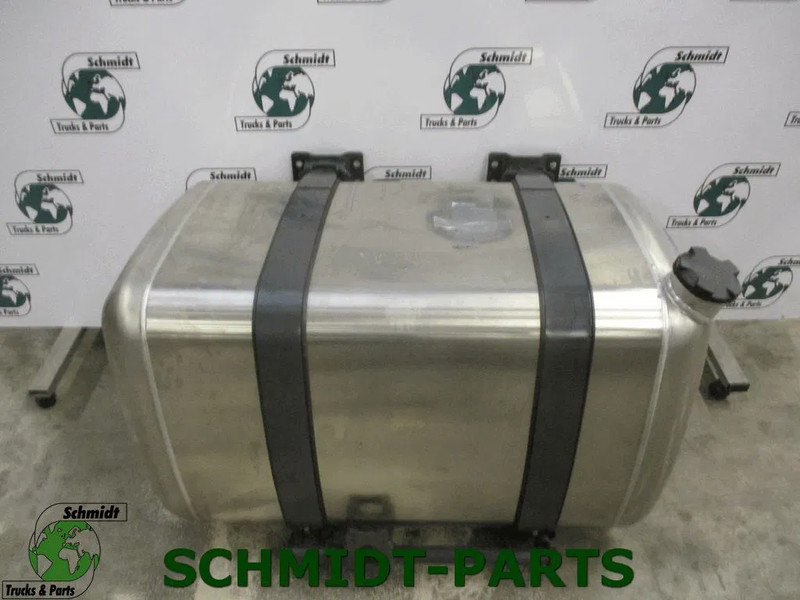 Mercedes-Benz A 960 470 36 03 DIESELTANK NIEUWE 10 X OP VOORRAAD MERCEDES ACTROS - Depósito de combustible para Camión: foto 5 Mercedes-Benz A 960 470 36 03 DIESELTANK NIEUWE 10 X OP VOORRAAD MERCEDES ACTROS - Depósito de combustible para Camión: foto 5