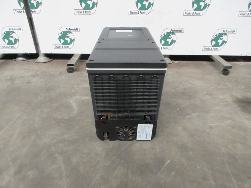 Sistema eléctrico para Camión Mercedes-Benz A 961 840 61 43 // A 961 840 61 43 KOELKAST MERCEDES 1842 EURO 6: foto 8