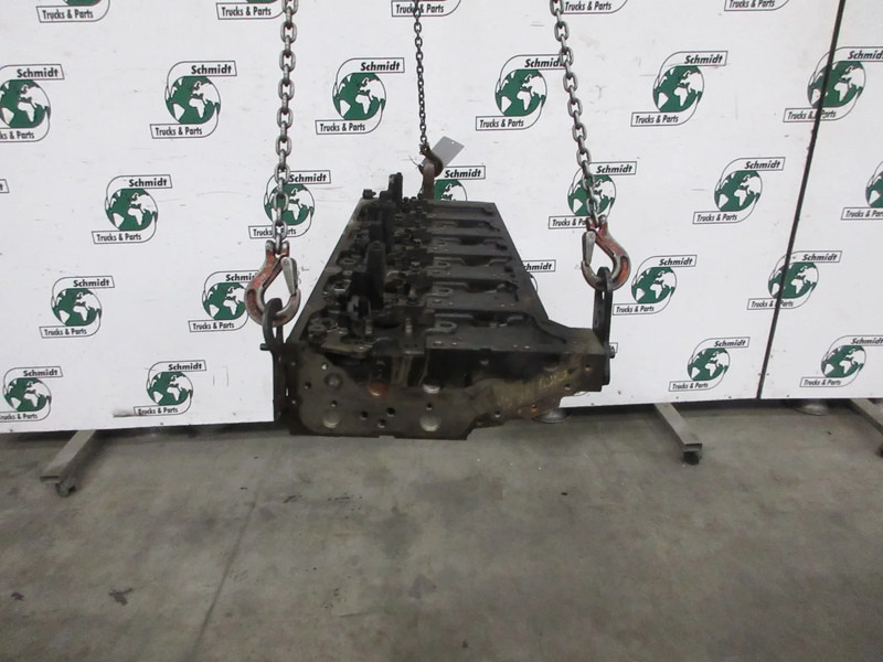Renault 7422783517 CILINDERKOP ZONDER KLEPEN RENAULT T 430 EURO 6 - Bloque de cilindros para Camión: foto 4 Renault 7422783517 CILINDERKOP ZONDER KLEPEN RENAULT T 430 EURO 6 - Bloque de cilindros para Camión: foto 4