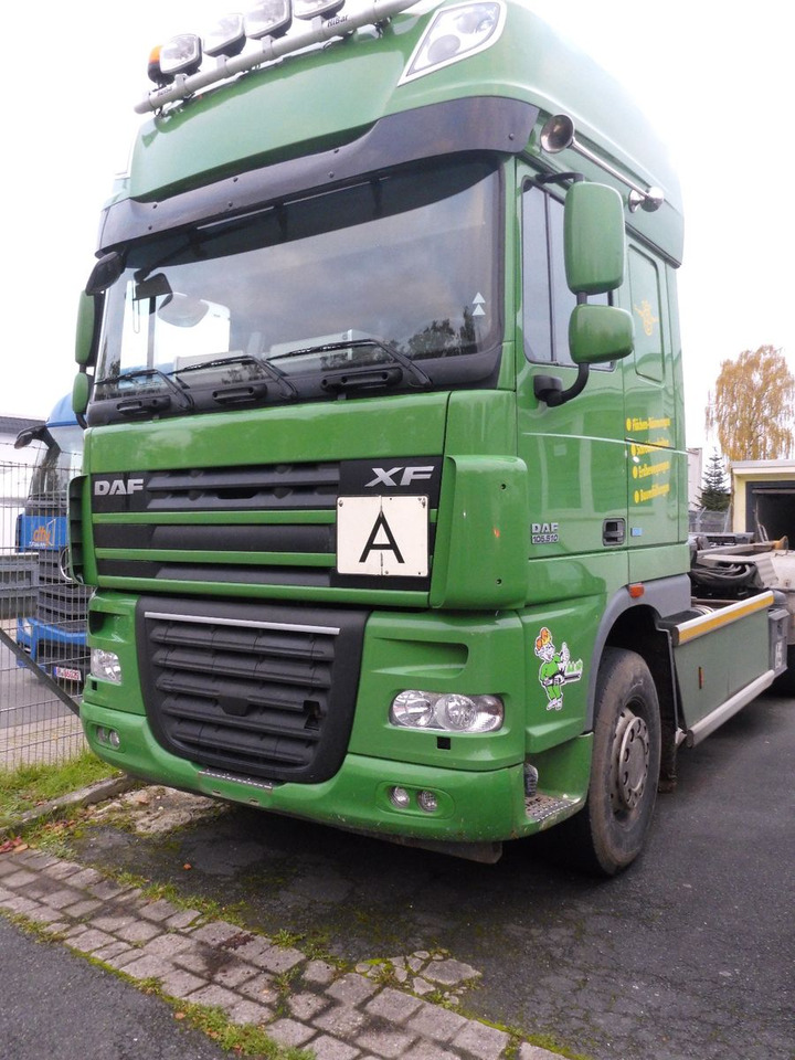 DAF XF 510 aus Werkverkehr 6 x 2 510PS Top-Zustan - Camión multibasculante: foto 2 DAF XF 510 aus Werkverkehr 6 x 2 510PS Top-Zustan - Camión multibasculante: foto 2