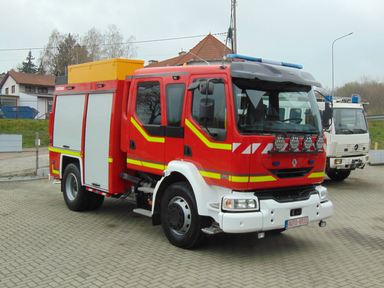 RENAULT Midlum 270dCi SIDES TOP - Camión de bomberos: foto 2 RENAULT Midlum 270dCi SIDES TOP - Camión de bomberos: foto 2