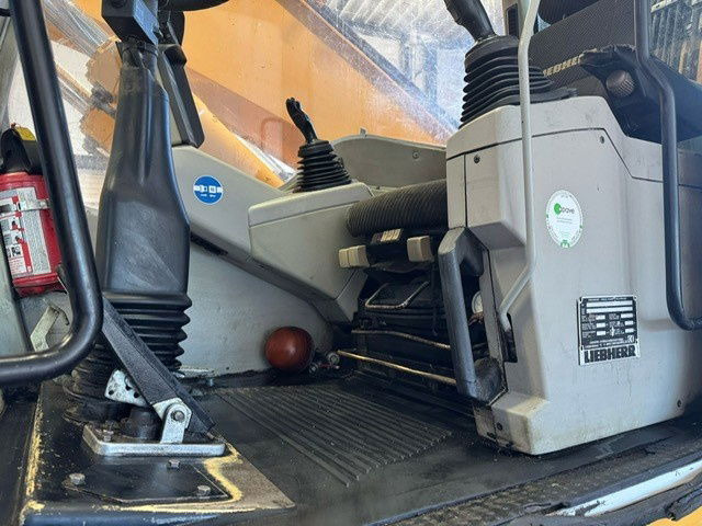 Manipulador de materiales Liebherr A 904 C Litronic + Grab: foto 14 Manipulador de materiales Liebherr A 904 C Litronic + Grab: foto 14