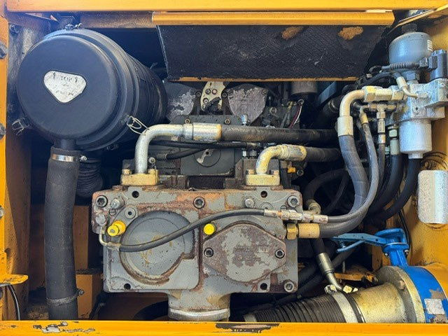 Manipulador de materiales Liebherr A 904 C Litronic + Grab: foto 12 Manipulador de materiales Liebherr A 904 C Litronic + Grab: foto 12