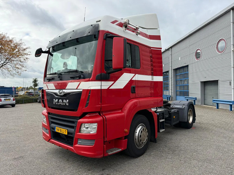 MAN TGS 18.320 / NL TRUCK / ONLY:230161 KM / TUV:02-10-2025 / FRIGDE / LWDS / AUTOMATIC / EURO-6 / 2018 - Cabeza tractora: foto 1 MAN TGS 18.320 / NL TRUCK / ONLY:230161 KM / TUV:02-10-2025 / FRIGDE / LWDS / AUTOMATIC / EURO-6 / 2018 - Cabeza tractora: foto 1