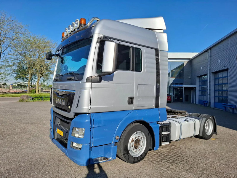 MAN TGX 18.440 / MEGA / NL TRUCK / TUV:12-02-2026 / DOUBLE TANK / PARKCOOL / ACC / LWDS / FRIDGE / 2XBED / AUTOMATIC / EURO-6 / 2016 - Cabeza tractora: foto 1 MAN TGX 18.440 / MEGA / NL TRUCK / TUV:12-02-2026 / DOUBLE TANK / PARKCOOL / ACC / LWDS / FRIDGE / 2XBED / AUTOMATIC / EURO-6 / 2016 - Cabeza tractora: foto 1