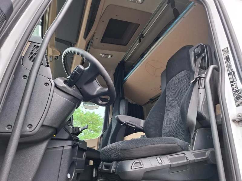 Cabeza tractora Mercedes-Benz Actros 1945 / DOUBLE TANK / ONLY:508736 KM / 2XBED / FRIDGE / AUTOMATIC / EURO-6 / 2015: foto 11