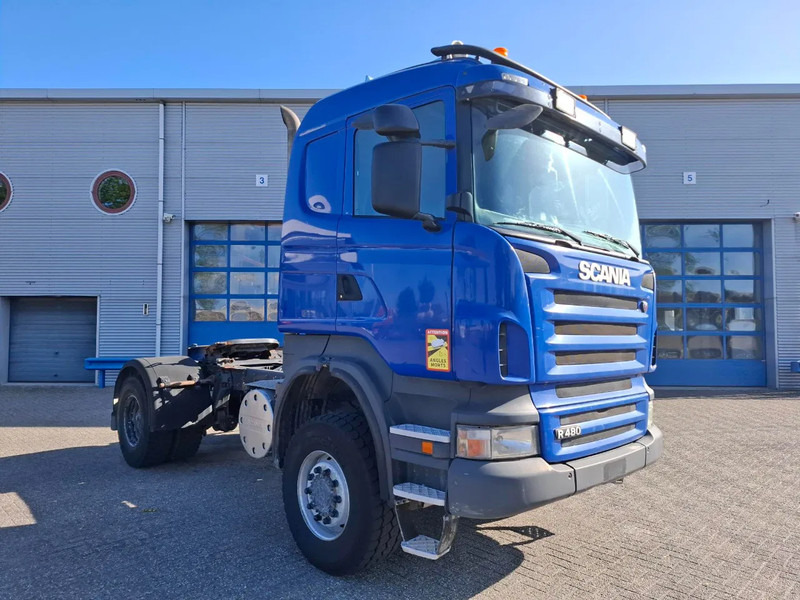 Scania R480 / 4X4 / BIG AXLE / PTO PREPAIRED / ONLY:441129 KM / MANUAL / EURO-4 / 2009 - Cabeza tractora: foto 2 Scania R480 / 4X4 / BIG AXLE / PTO PREPAIRED / ONLY:441129 KM / MANUAL / EURO-4 / 2009 - Cabeza tractora: foto 2