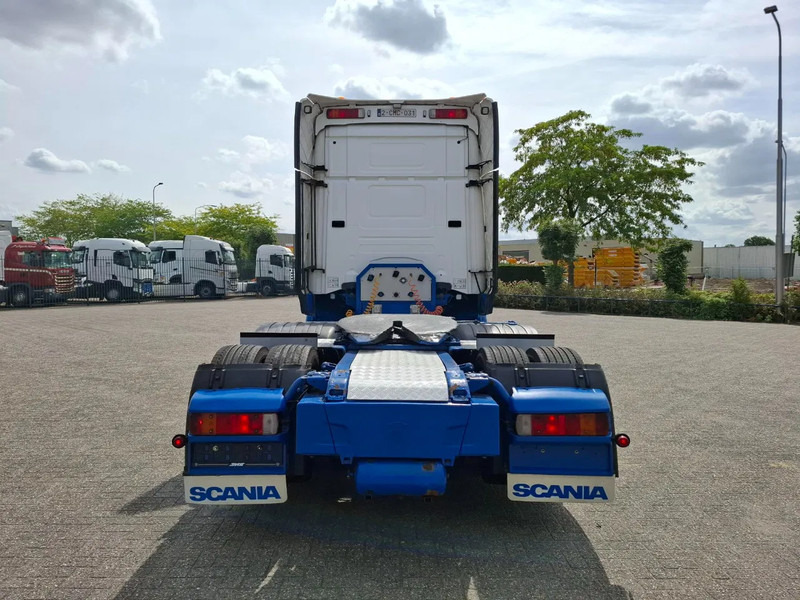 Scania R560 V8 / BOOGIE / HYDRAULICS / FULL-AIR / AUTOMATIC / EURO-5 / 2012 - Cabeza tractora: foto 4 Scania R560 V8 / BOOGIE / HYDRAULICS / FULL-AIR / AUTOMATIC / EURO-5 / 2012 - Cabeza tractora: foto 4