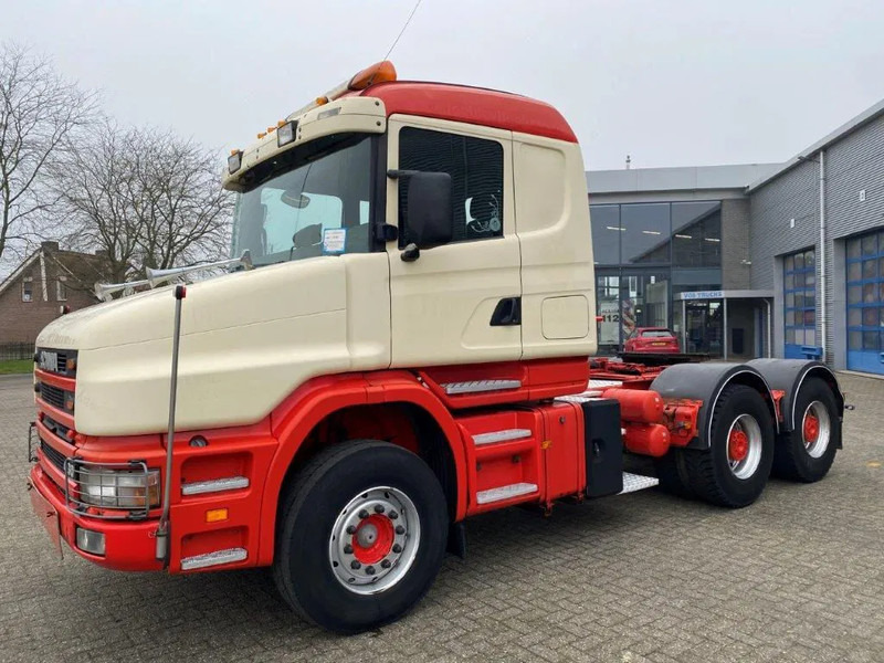 Scania T144-460 / HYDRAULICS / RETARDER / BIG AXLE / FULL STEEL / BELGIUM TRUCK / VERY NICE STATE / ONLY 449974-KM / 6X4 / EURO2 / 2001 - Cabeza tractora: foto 1 Scania T144-460 / HYDRAULICS / RETARDER / BIG AXLE / FULL STEEL / BELGIUM TRUCK / VERY NICE STATE / ONLY 449974-KM / 6X4 / EURO2 / 2001 - Cabeza tractora: foto 1