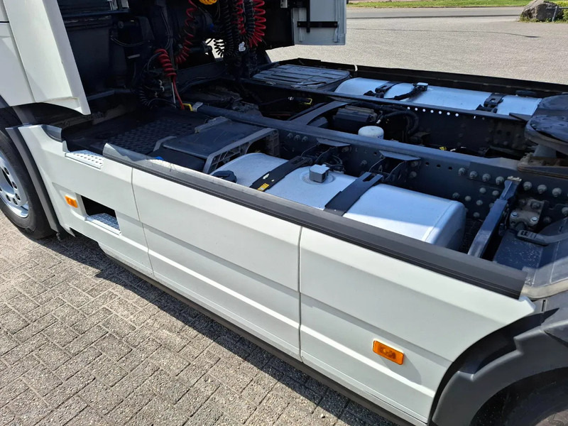 Cabeza tractora Volvo FH4-460 / VEB+ / DOUBLE TANK / FRIDGE / AUTOMATIC / EURO-6 / 2018: foto 8