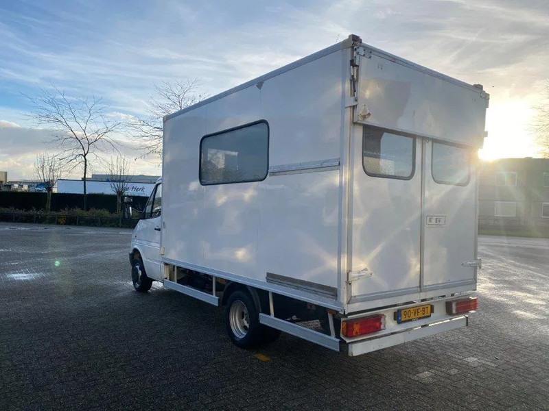 Mercedes-Benz Sprinter 410D / FOOD TRUCK / TUV:23-04-2025 / ONLY:27097 KM / EX GOVERNMENT / HYDRAULIC PARK LEVEL / PARKCOOL+HEAT / FRIDGE / MARGE!! / G - Furgoneta: foto 3 Mercedes-Benz Sprinter 410D / FOOD TRUCK / TUV:23-04-2025 / ONLY:27097 KM / EX GOVERNMENT / HYDRAULIC PARK LEVEL / PARKCOOL+HEAT / FRIDGE / MARGE!! / G - Furgoneta: foto 3