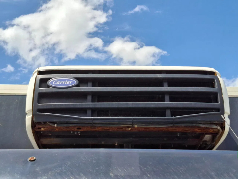 Camión isotérmico Iveco EuroCargo 120 / COOL TRUCK / CARRIER XARIOS 600 / PLATFORM 2000KG / ONLY:340634 KM / AIRCO / MANUAL / EURO-6 / 2014: foto 10 Camión isotérmico Iveco EuroCargo 120 / COOL TRUCK / CARRIER XARIOS 600 / PLATFORM 2000KG / ONLY:340634 KM / AIRCO / MANUAL / EURO-6 / 2014: foto 10