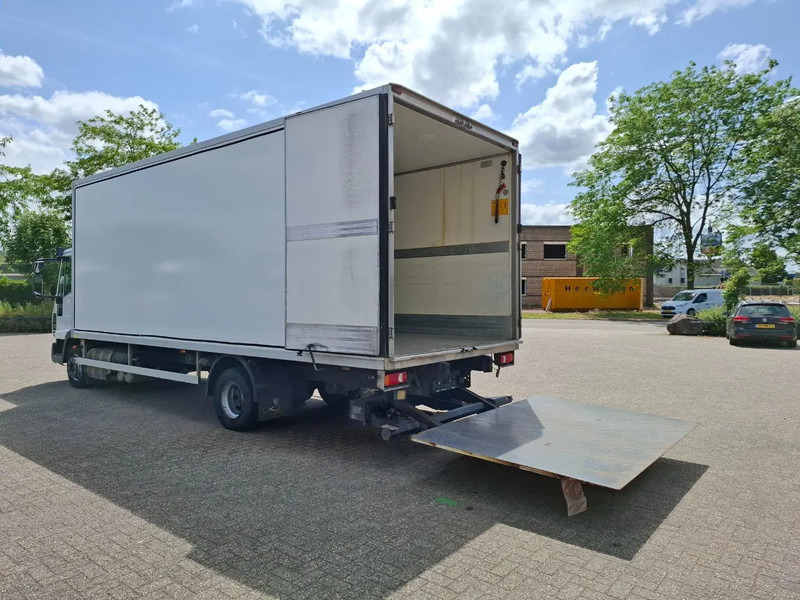 Iveco EuroCargo 120 / COOL TRUCK / CARRIER XARIOS 600 / PLATFORM 2000KG / ONLY:340634 KM / AIRCO / MANUAL / EURO-6 / 2014 - Camión isotérmico: foto 3 Iveco EuroCargo 120 / COOL TRUCK / CARRIER XARIOS 600 / PLATFORM 2000KG / ONLY:340634 KM / AIRCO / MANUAL / EURO-6 / 2014 - Camión isotérmico: foto 3