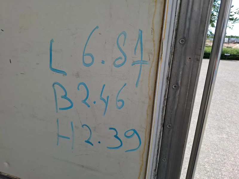 Camión isotérmico Iveco EuroCargo 120 / COOL TRUCK / CARRIER XARIOS 600 / PLATFORM 2000KG / ONLY:340634 KM / AIRCO / MANUAL / EURO-6 / 2014: foto 18 Camión isotérmico Iveco EuroCargo 120 / COOL TRUCK / CARRIER XARIOS 600 / PLATFORM 2000KG / ONLY:340634 KM / AIRCO / MANUAL / EURO-6 / 2014: foto 18
