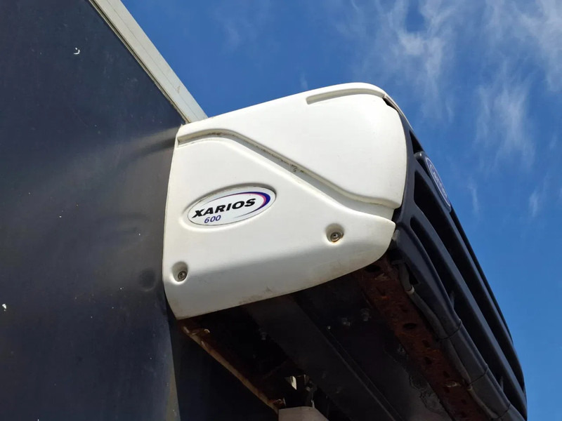 Camión isotérmico Iveco EuroCargo 120 / COOL TRUCK / CARRIER XARIOS 600 / PLATFORM 2000KG / ONLY:340634 KM / AIRCO / MANUAL / EURO-6 / 2014: foto 9 Camión isotérmico Iveco EuroCargo 120 / COOL TRUCK / CARRIER XARIOS 600 / PLATFORM 2000KG / ONLY:340634 KM / AIRCO / MANUAL / EURO-6 / 2014: foto 9