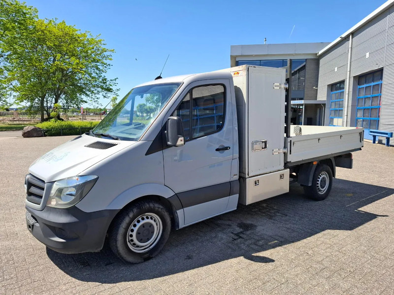 Caja abierta furgoneta Mercedes-Benz Sprinter 311 CDI / TUV:03-11-2025 / AIRCO / 3 SEATS / ONLY:181437 KM / MANUAL / EURO-6 b / 2016: foto 1