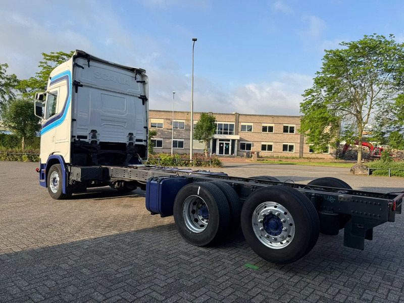 Scania NGS S500 / NL TRUCK / TUV:11-03-2026 / PARKCOOL / DOUBLE TANK / LEATHER / ALCOA / AUTOMATIC / EURO-6 / 2018 - Camión chasis: foto 3 Scania NGS S500 / NL TRUCK / TUV:11-03-2026 / PARKCOOL / DOUBLE TANK / LEATHER / ALCOA / AUTOMATIC / EURO-6 / 2018 - Camión chasis: foto 3