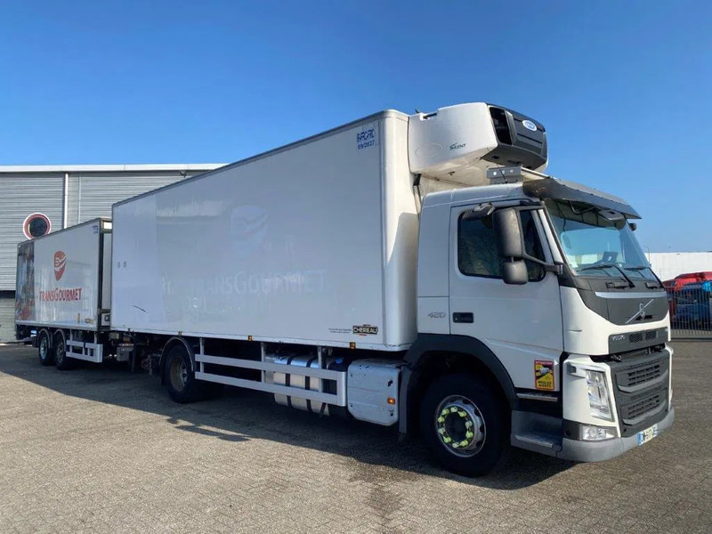 Volvo FM4-420 / COMPLETE COOL+FREEZE COMBI / CHEREAU / THROUGH-LOADING SYSTEM / 2XPLATFORM DHOLLANDIA / FREEZING LOCK / AUTOMATIC / EU - Camión frigorífico: foto 2 Volvo FM4-420 / COMPLETE COOL+FREEZE COMBI / CHEREAU / THROUGH-LOADING SYSTEM / 2XPLATFORM DHOLLANDIA / FREEZING LOCK / AUTOMATIC / EU - Camión frigorífico: foto 2