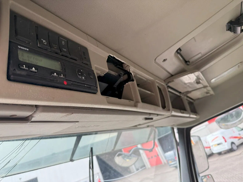 Camión chasis Volvo FMX 450 / ENGINE RUNNING / 8X4 / VEB / ONLY:260642 KM / PTO / LIFT+LENKACHSE / ALCOA / AUTOMATIC / EURO-6 / 2014: foto 16 Camión chasis Volvo FMX 450 / ENGINE RUNNING / 8X4 / VEB / ONLY:260642 KM / PTO / LIFT+LENKACHSE / ALCOA / AUTOMATIC / EURO-6 / 2014: foto 16