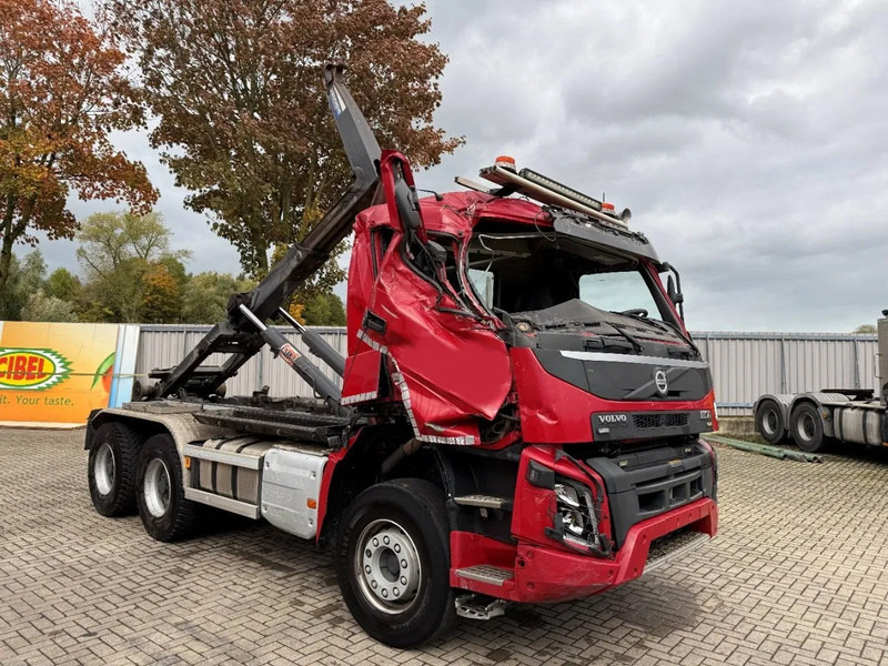 Volvo FMX4-500 / ENGINE RUNNING / VEB+ / 6X4 / 2XBIG AXLE / AJK 20 TON HOOKLIFT / ONLY:276433 KM / AUTOMATIC / EURO-6 / 2020 - Camión multibasculante: foto 3 Volvo FMX4-500 / ENGINE RUNNING / VEB+ / 6X4 / 2XBIG AXLE / AJK 20 TON HOOKLIFT / ONLY:276433 KM / AUTOMATIC / EURO-6 / 2020 - Camión multibasculante: foto 3