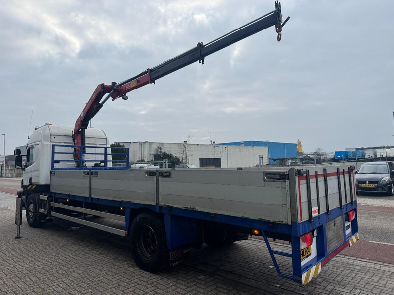 Scania P320 HMF 835 2 x Hydraulik, Remote - Camión grúa: foto 5 Scania P320 HMF 835 2 x Hydraulik, Remote - Camión grúa: foto 5