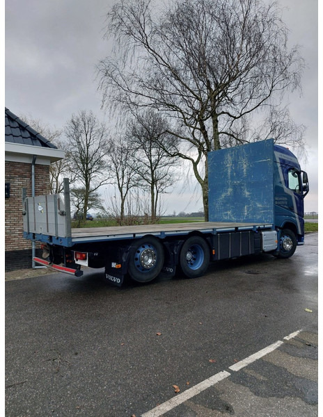 Volvo FH460, HMF 1244 Skip loading platform - Camión grúa: foto 4 Volvo FH460, HMF 1244 Skip loading platform - Camión grúa: foto 4