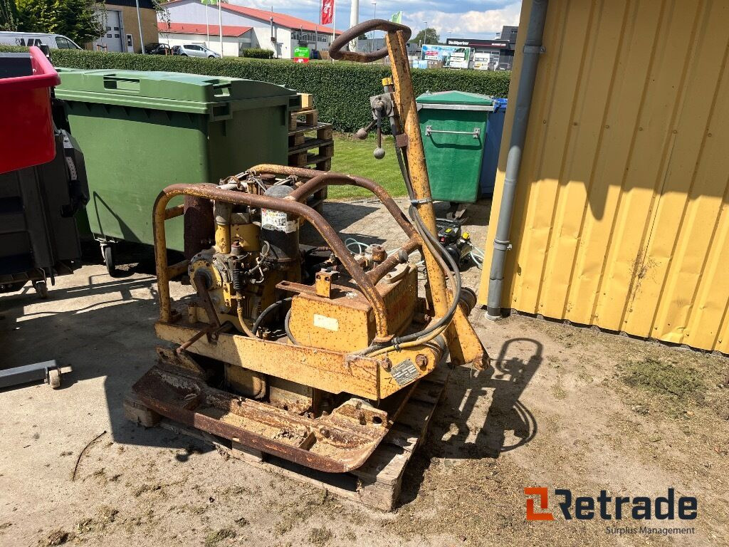 AMMANN DUOMAT pladestamper - Equipo de construcción: foto 1 AMMANN DUOMAT pladestamper - Equipo de construcción: foto 1