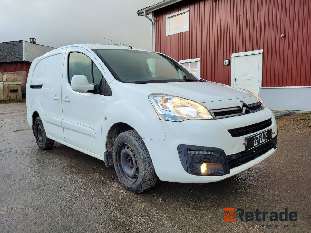 Bil CITROEN BERLINGO Långa modellen låga mil -2016 - Furgoneta pequeña: foto 2 Bil CITROEN BERLINGO Långa modellen låga mil -2016 - Furgoneta pequeña: foto 2