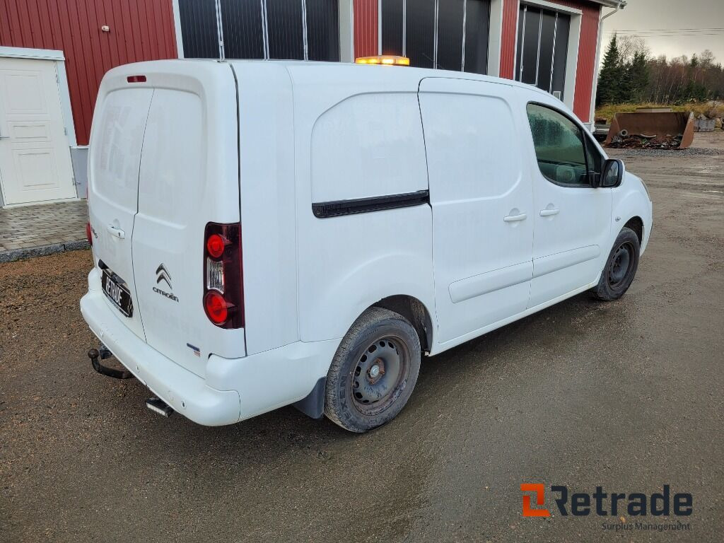 Bil CITROEN BERLINGO Långa modellen låga mil -2016 - Furgoneta pequeña: foto 3 Bil CITROEN BERLINGO Långa modellen låga mil -2016 - Furgoneta pequeña: foto 3