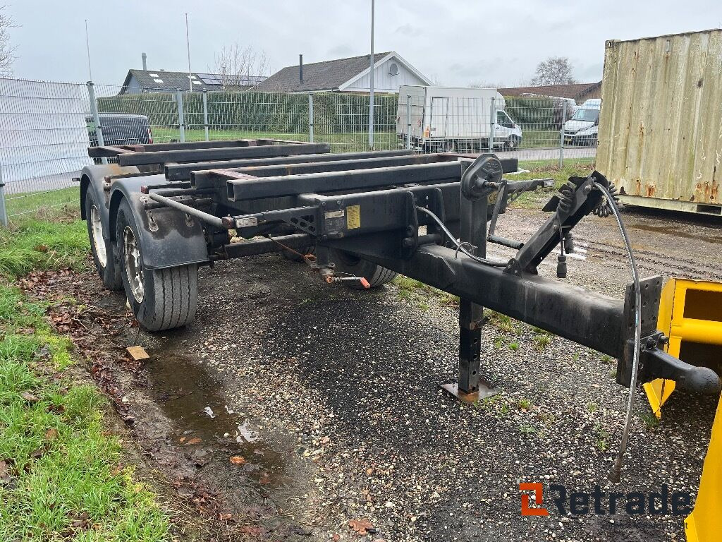 HUMMEL traktortrailer totalvægt 17.450 kg. Egenvægt 2.450 kg. - Remolque chasis: foto 2 HUMMEL traktortrailer totalvægt 17.450 kg. Egenvægt 2.450 kg. - Remolque chasis: foto 2