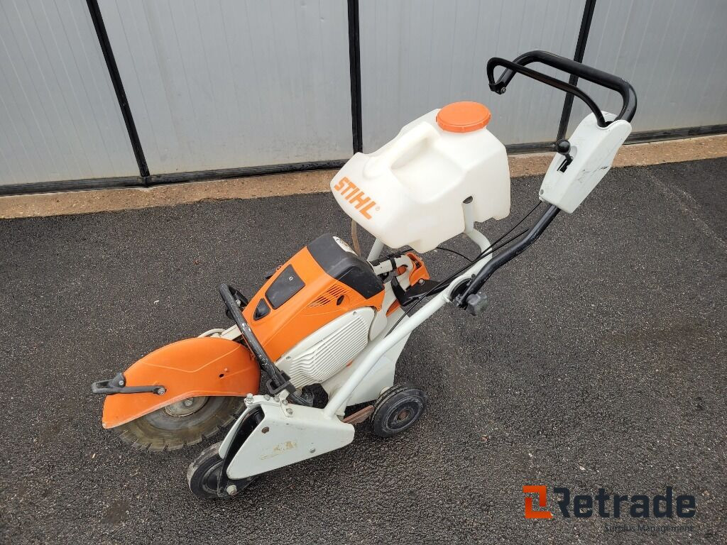 Kapmaskin motorkap med vagn Stihl TS700 - Equipo de construcción: foto 1 Kapmaskin motorkap med vagn Stihl TS700 - Equipo de construcción: foto 1