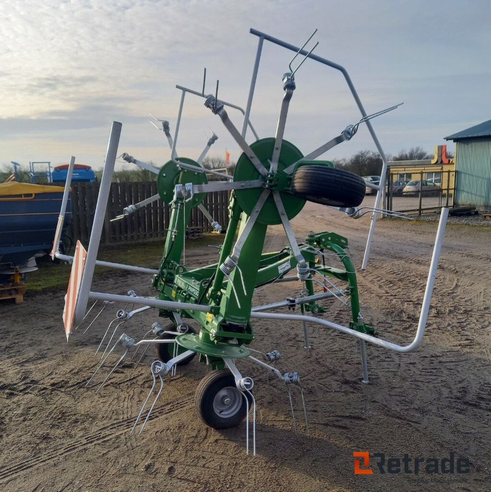 Pronar PWP 530 Vender/spreder. - Maquinaria agrícola: foto 4 Pronar PWP 530 Vender/spreder. - Maquinaria agrícola: foto 4