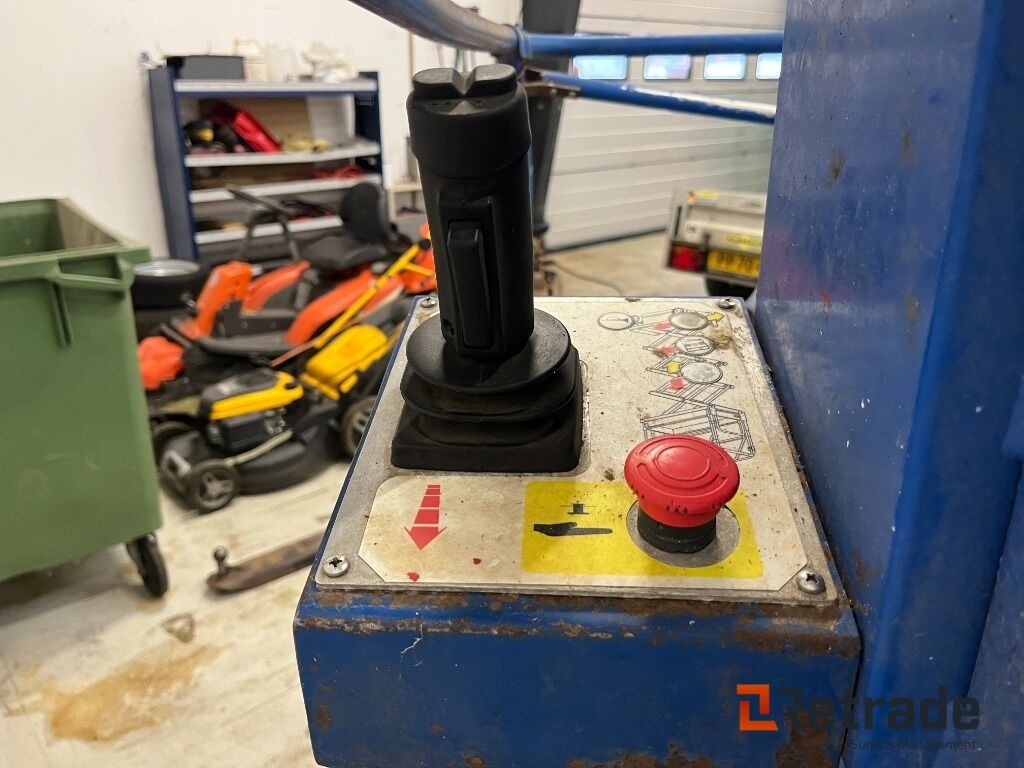 UpRight TM12 - 6meters lift - Maquinaria de construcción: foto 5 UpRight TM12 - 6meters lift - Maquinaria de construcción: foto 5