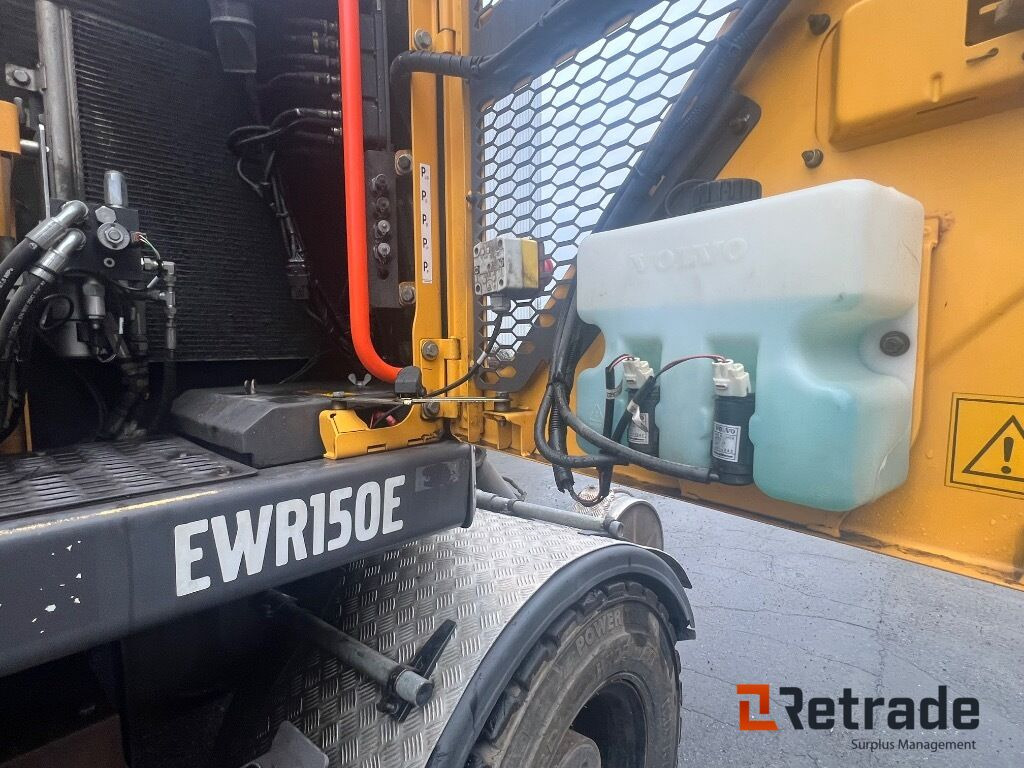 Maquinaria de construcción Wheel Loader Volvo EWR150E High Rail 3D: foto 28