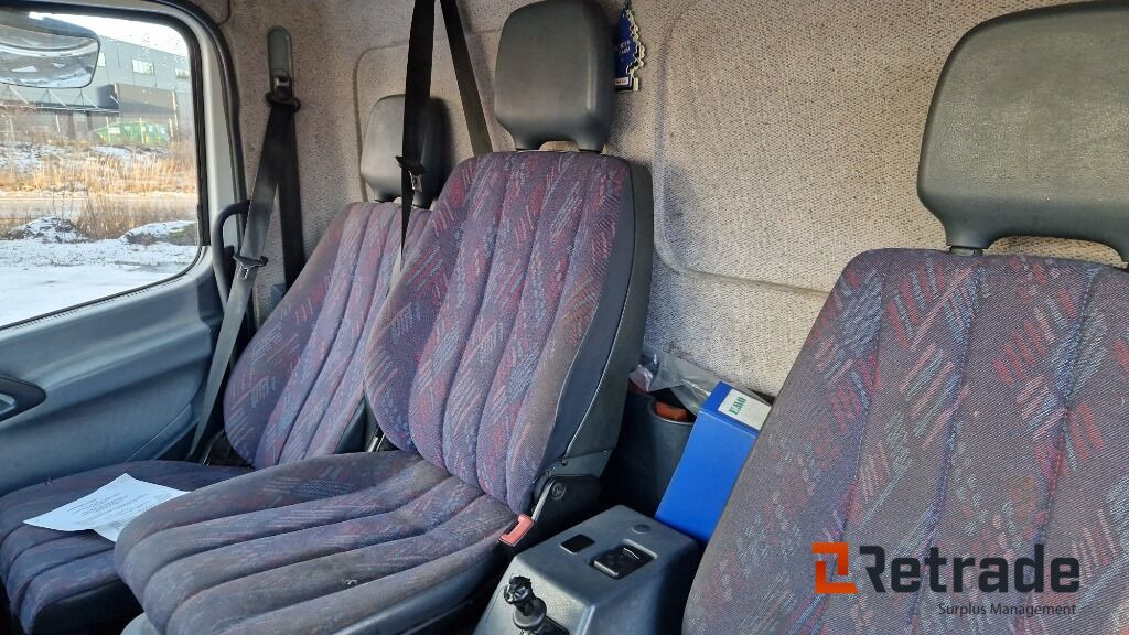 Camión caja abierta, Camión grúa Mercedes-Benz Atego 818L med 6 meter plan og kran: foto 9