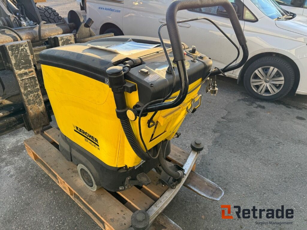 Skurmaskin Kärcher BR 45/40 W - Fregadora: foto 2 Skurmaskin Kärcher BR 45/40 W - Fregadora: foto 2