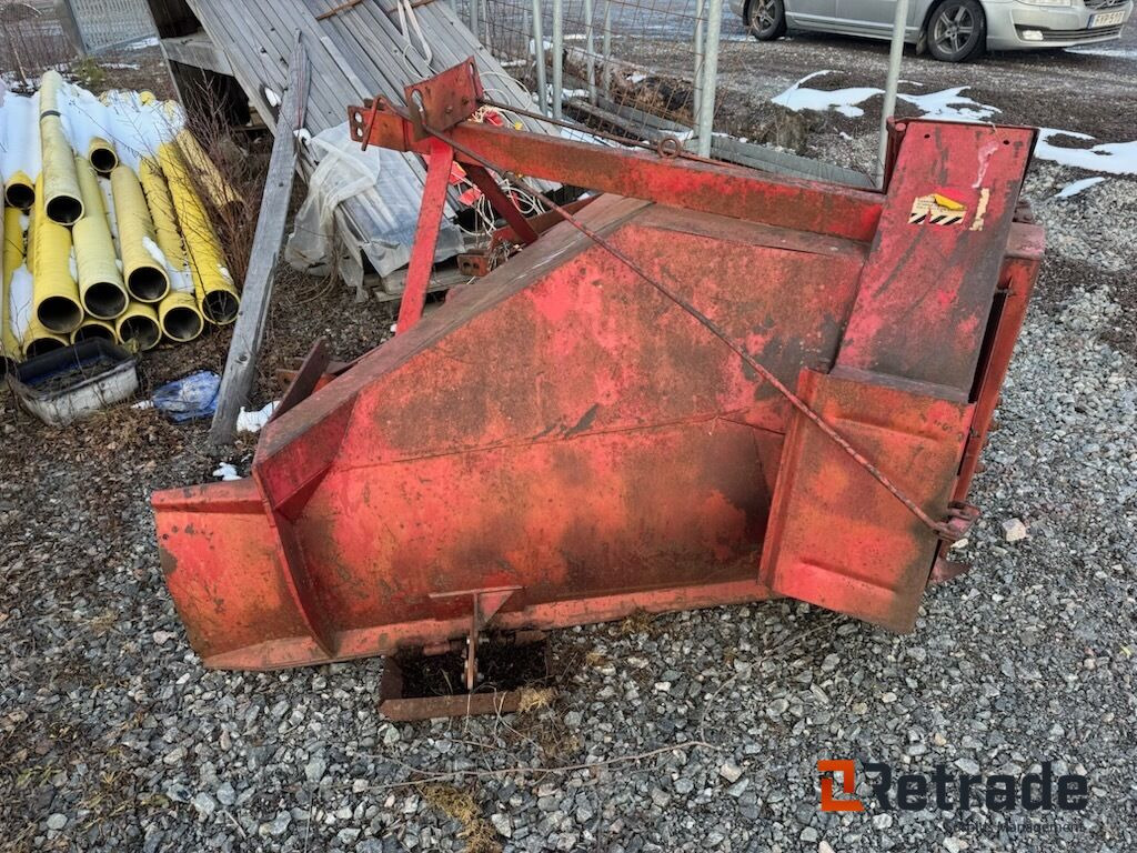 Snöslunga till traktor Runni 21 - Equipo de construcción: foto 5 Snöslunga till traktor Runni 21 - Equipo de construcción: foto 5