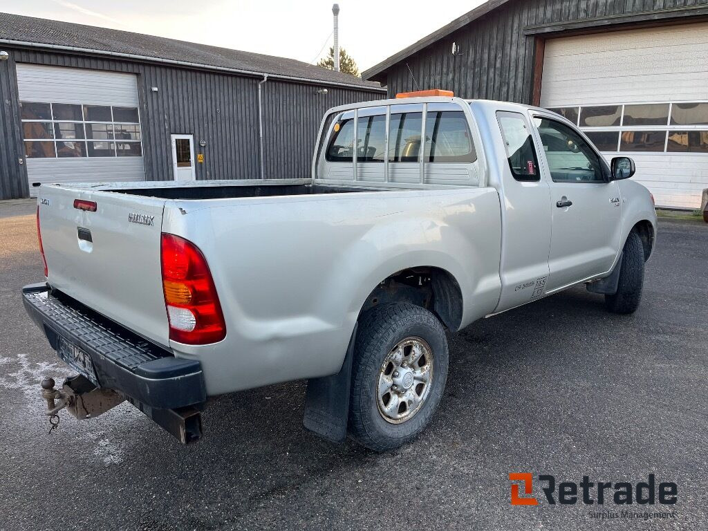 TOYOTA HILUX 2,5 D-4D EX.CAB 4 WD - Pick-up: foto 3 TOYOTA HILUX 2,5 D-4D EX.CAB 4 WD - Pick-up: foto 3