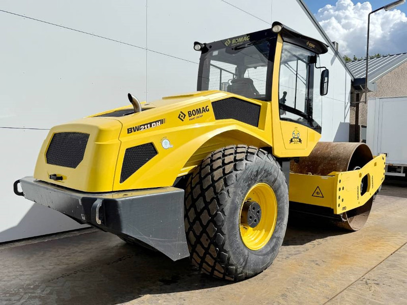 Rodillo Bomag BW211DH-5 - German Machine / Only 1311 Hours: foto 5